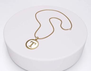 Daire Çerçeve Detaylı Mineli Harf Kolye Altın 3